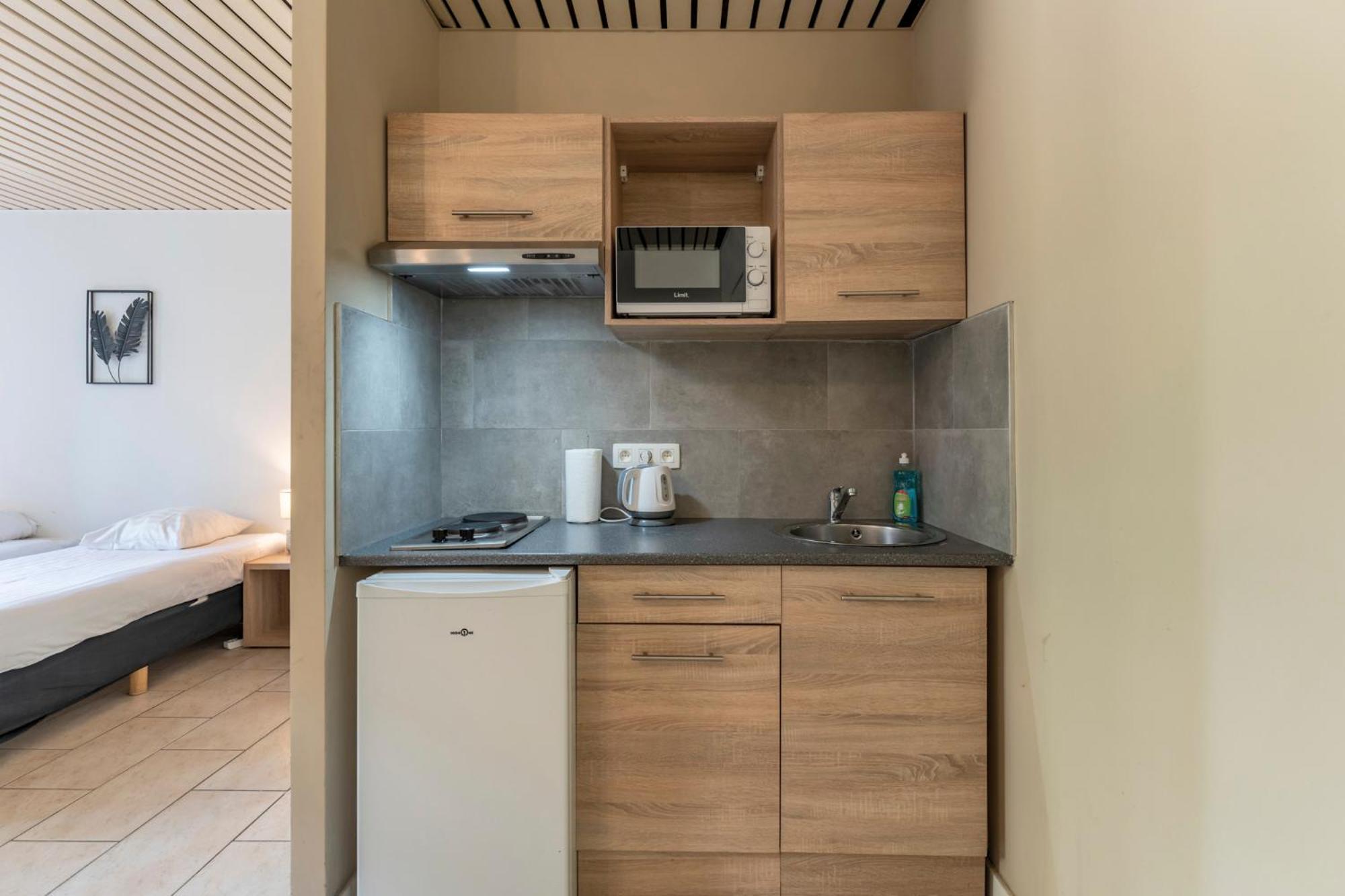 Condo Gardens Брюксел Екстериор снимка