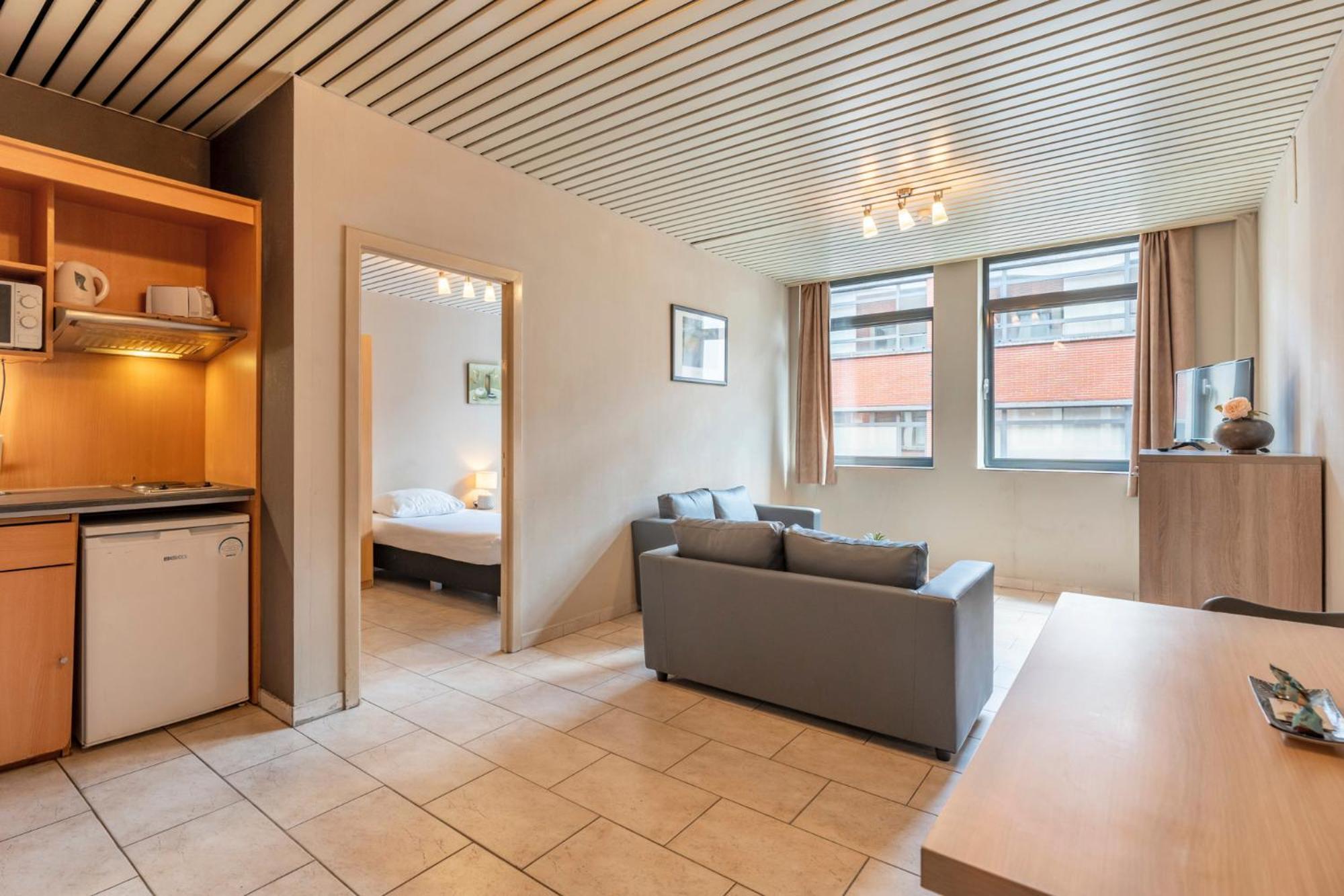 Condo Gardens Брюксел Екстериор снимка