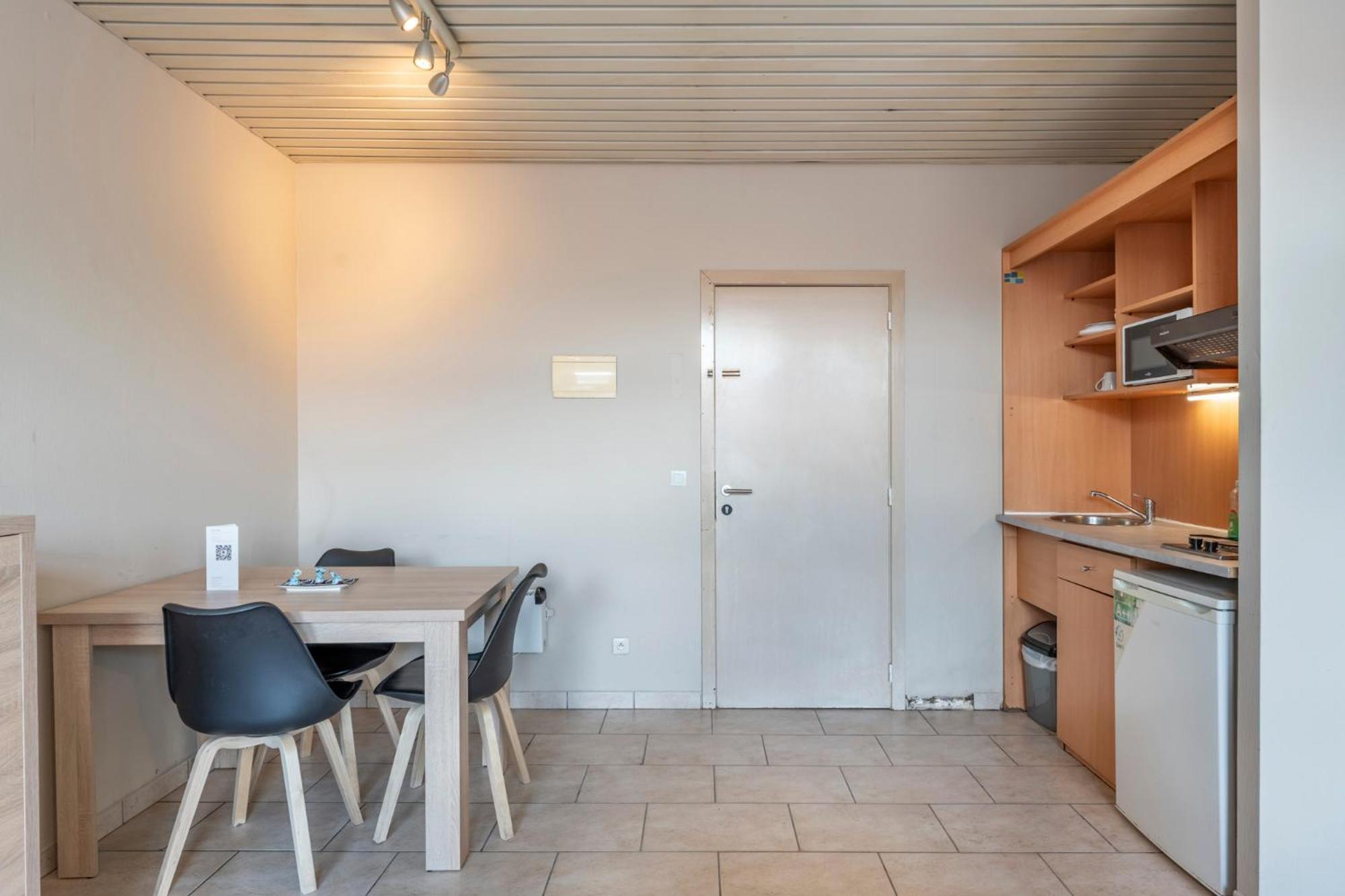 Condo Gardens Брюксел Екстериор снимка