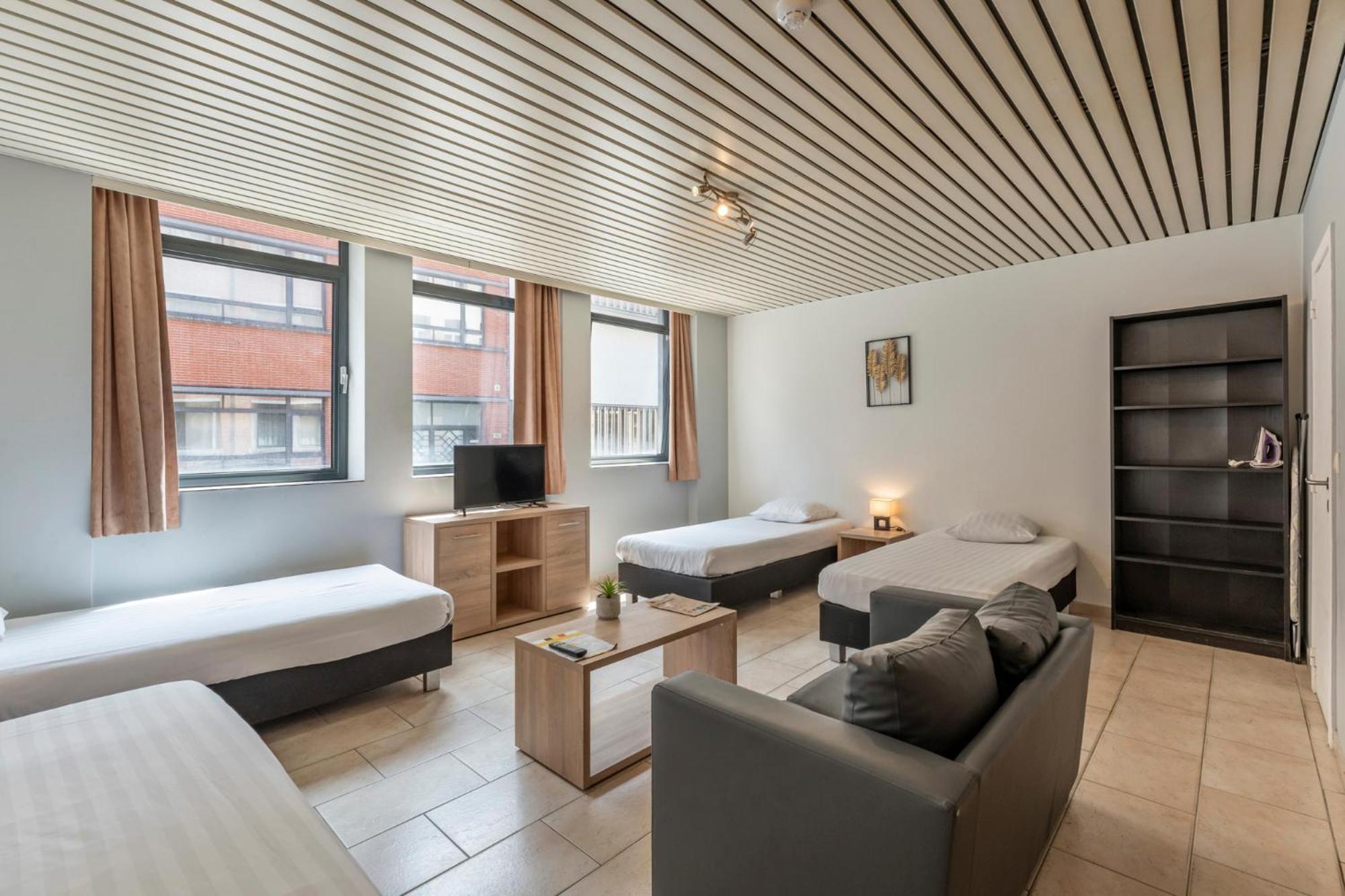 Condo Gardens Брюксел Екстериор снимка