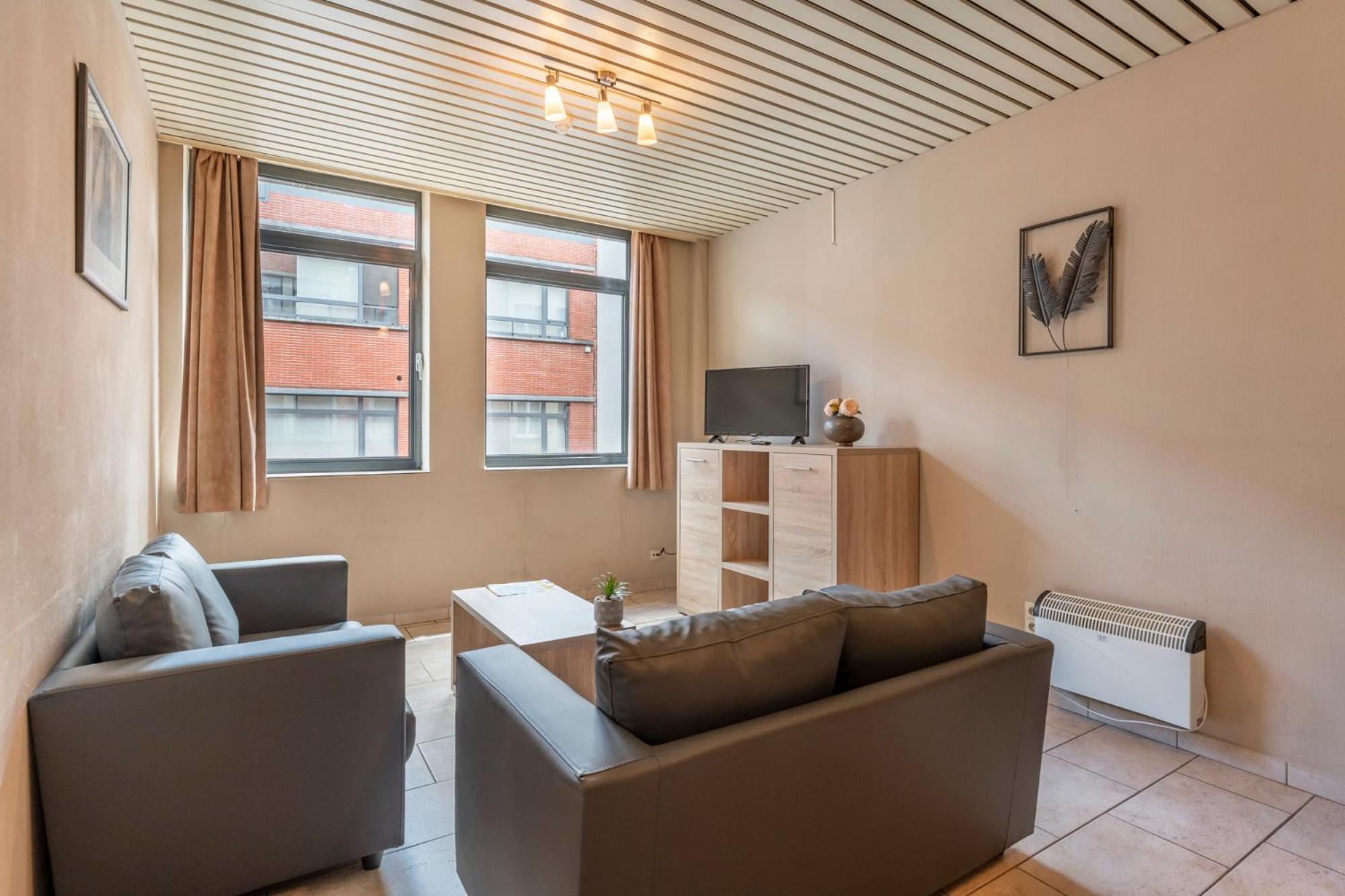 Condo Gardens Брюксел Екстериор снимка