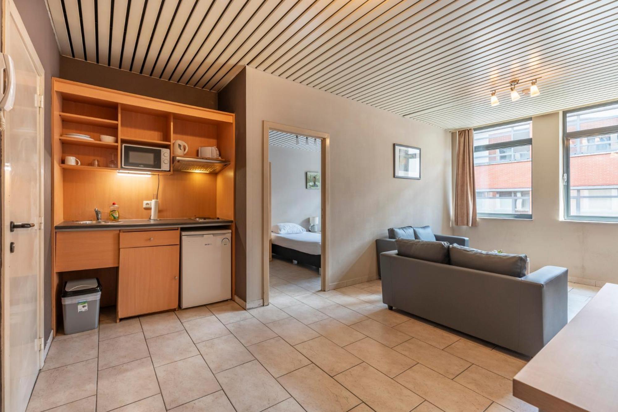 Condo Gardens Брюксел Екстериор снимка