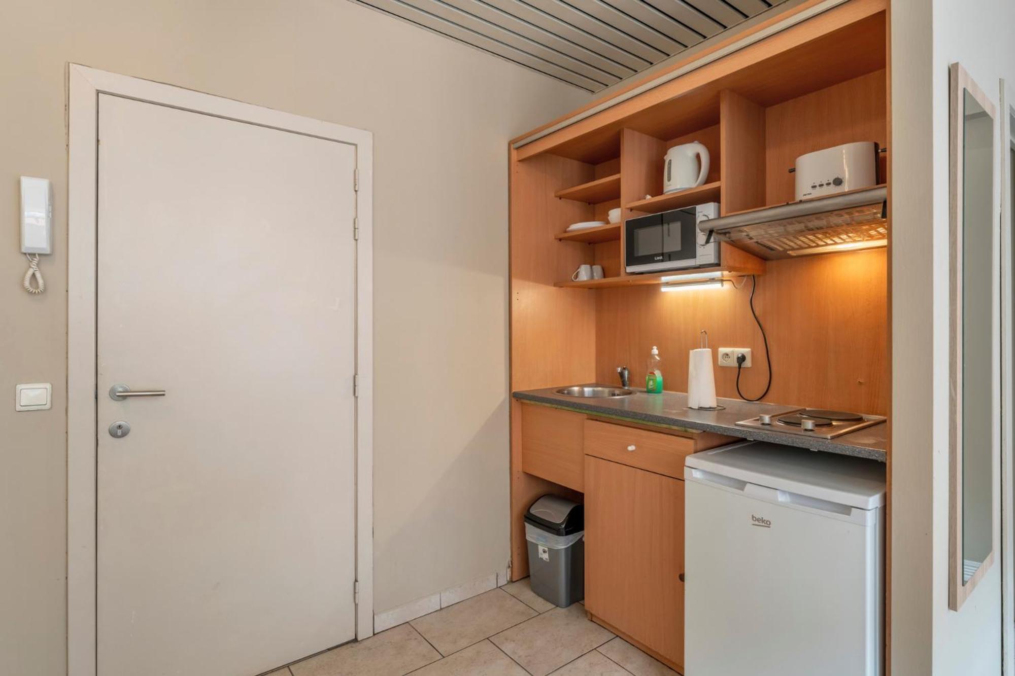 Condo Gardens Брюксел Екстериор снимка