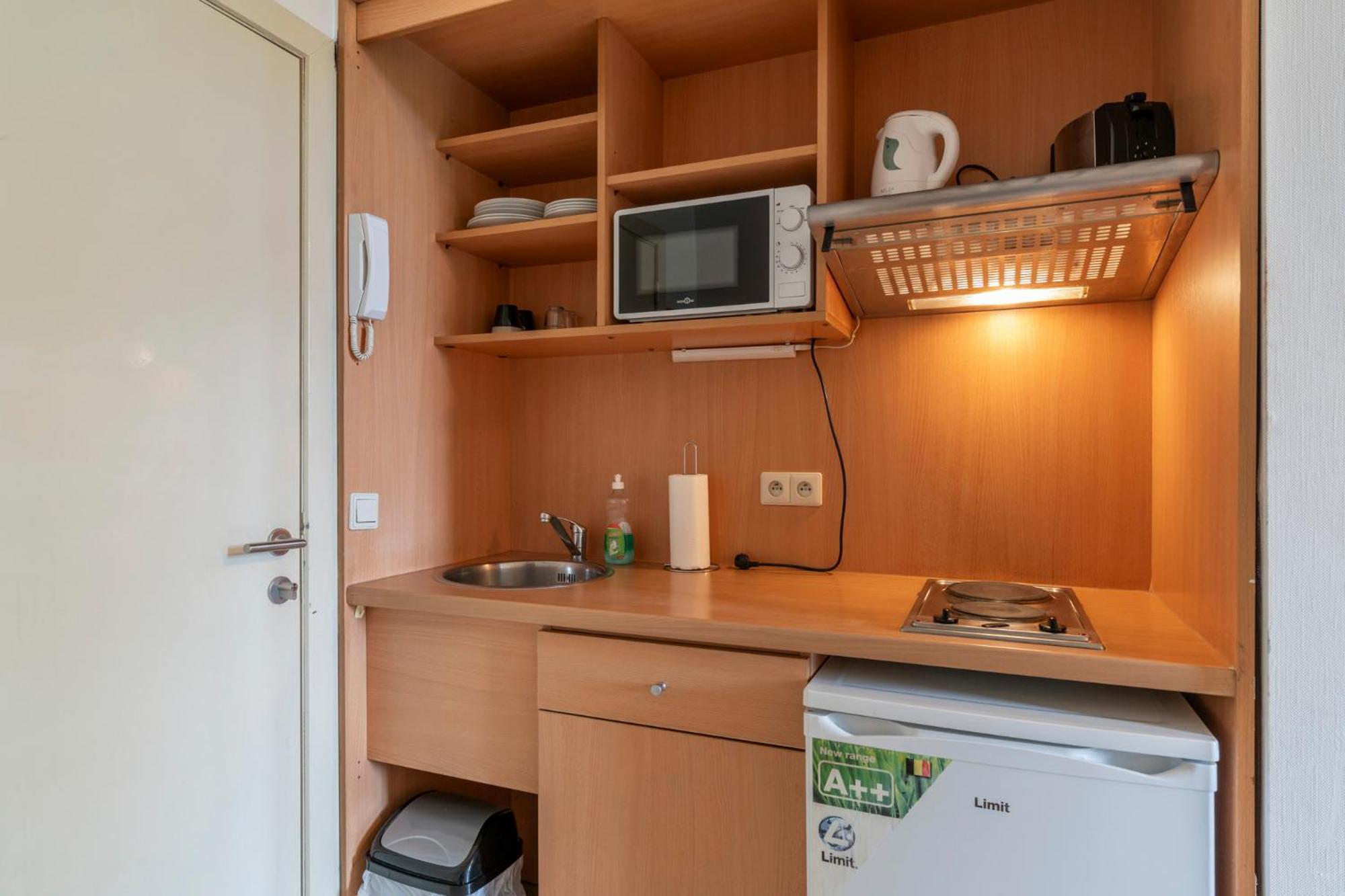Condo Gardens Брюксел Екстериор снимка