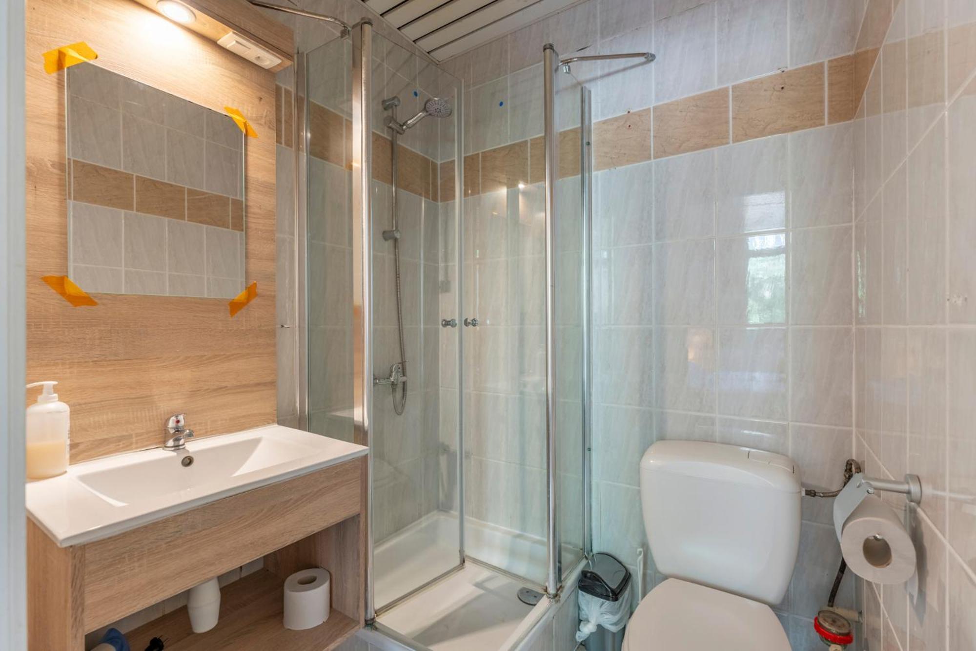 Condo Gardens Брюксел Екстериор снимка
